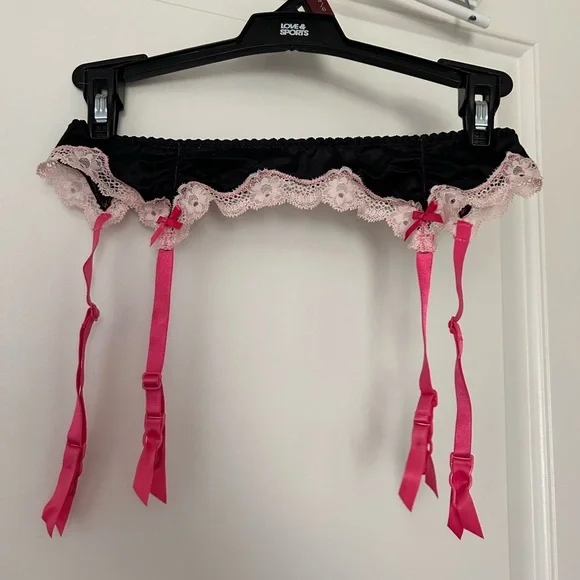 Victoria's Secret | Intimates & Sleepwear | Victoria Secret One Size Garter Belt Pink Black Lace Lingerie | Poshmark Victoria's Secret | Intimates & Sleepwear | Victoria Secret One Size Garter Belt Pink Black Lace Lingerie | Poshmark